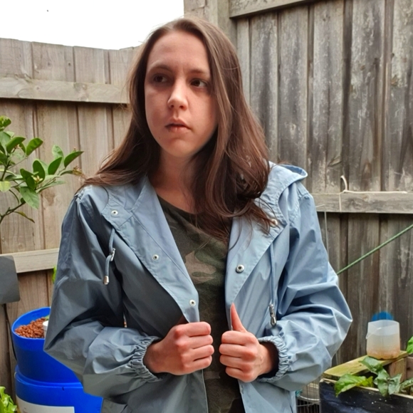 Meet your Posher, Cassie - Picture 1 of 1